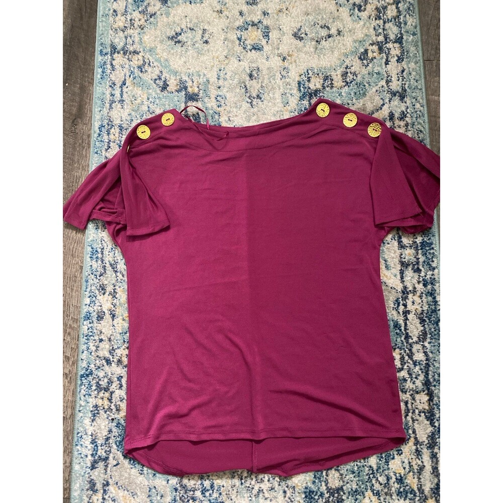 Split sleeve pink top